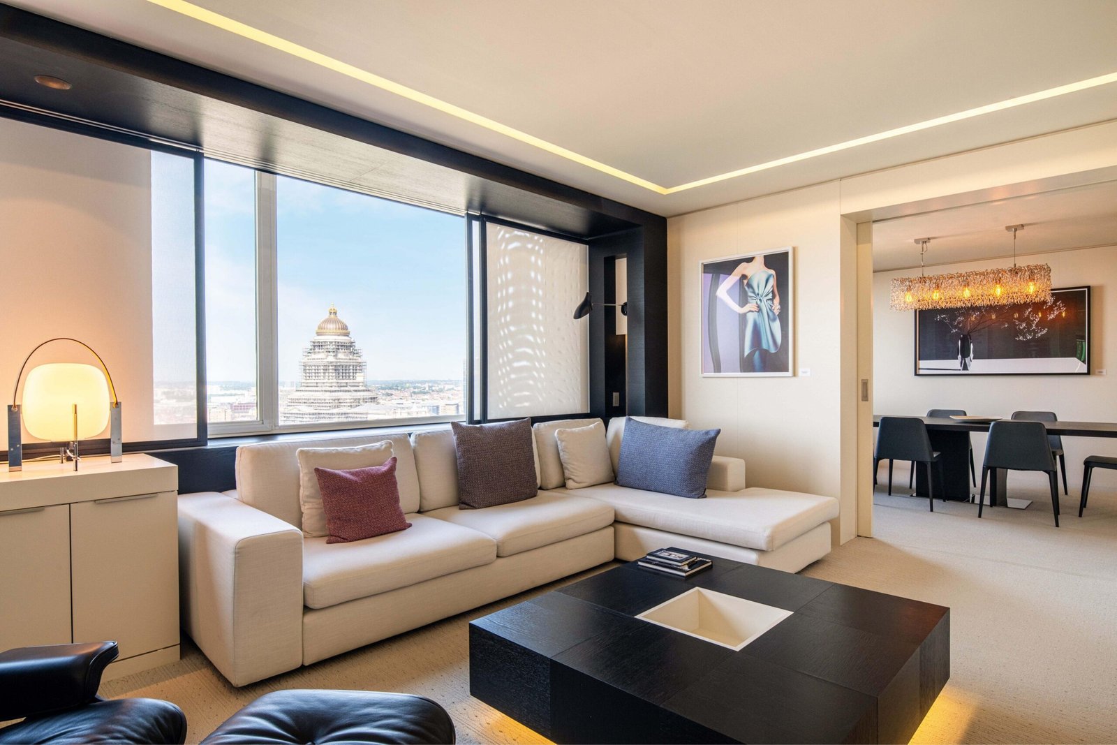 Luxury Amsterdam canal hotel experience