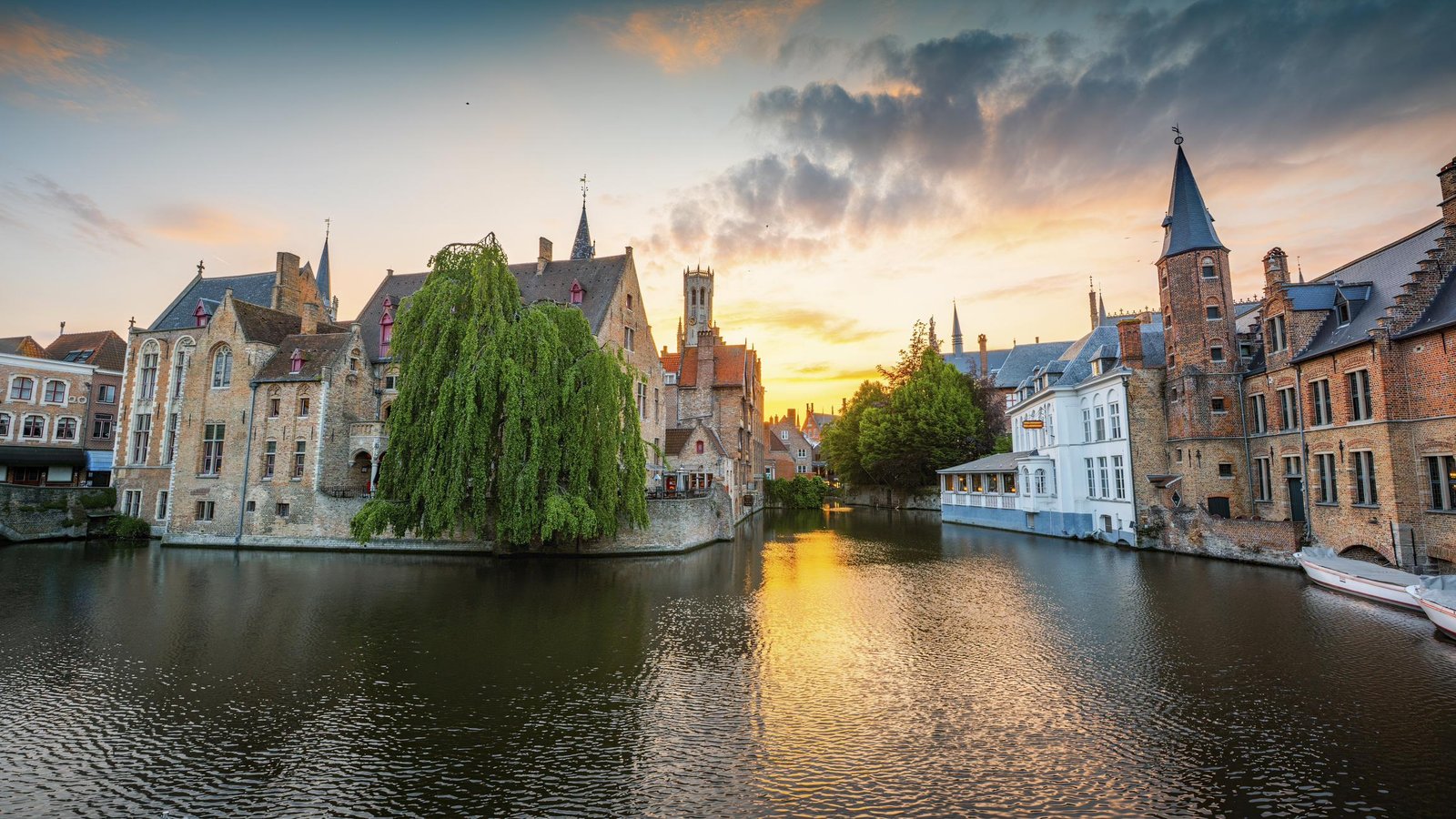 Historic canal and medieval buildings in Bruges