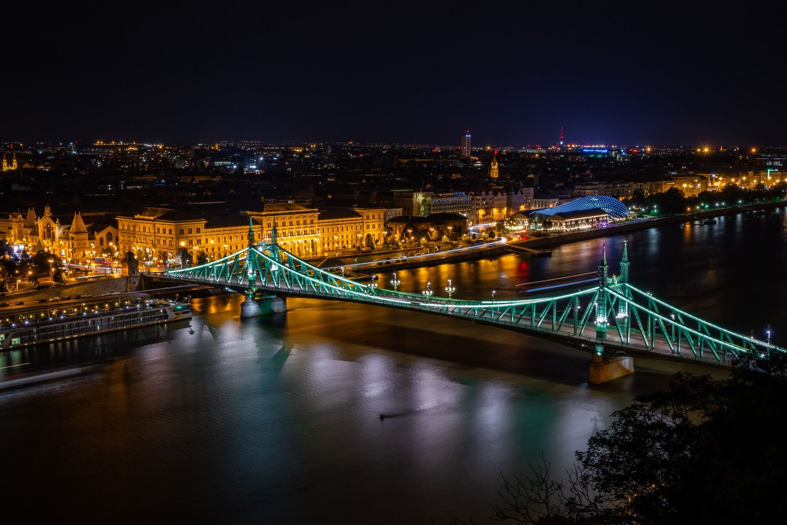 Chain Bridge and Buda Castle in Budapest